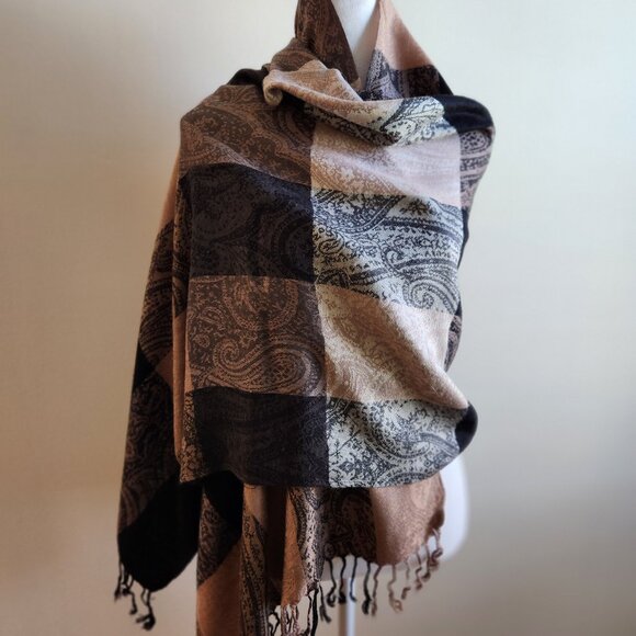 Cashmere wrap, Paisley block pattern - Picture 1 of 5